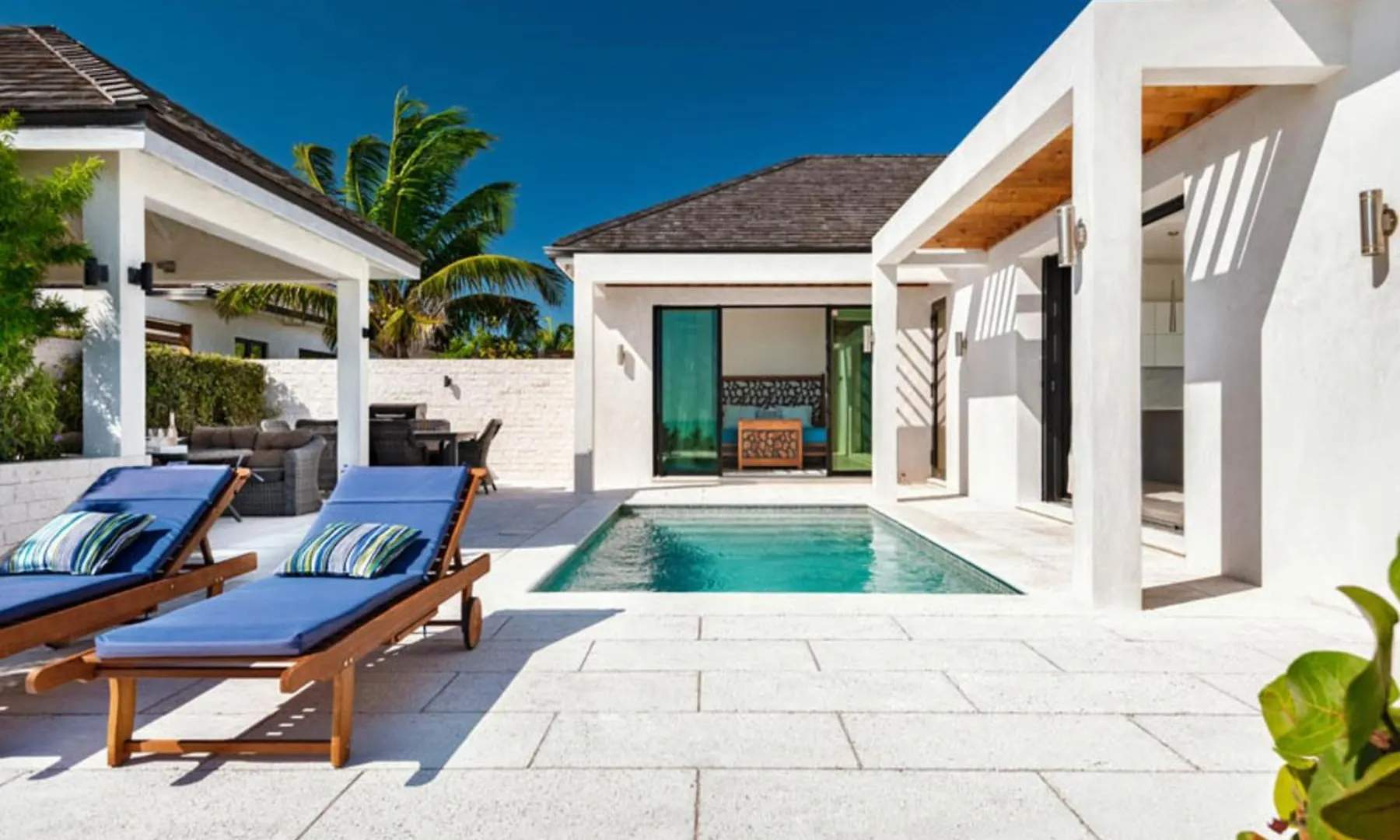 Brise De Mer 6 Bedroom Villa - Beachfront Long Bay